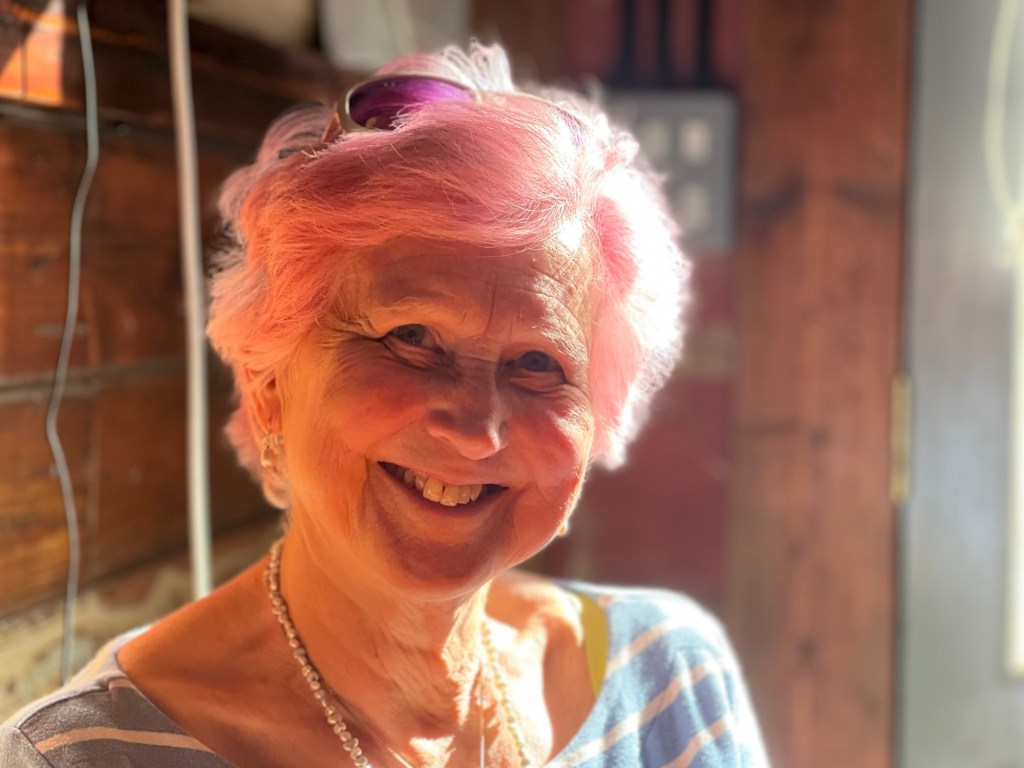 Sheila is online!